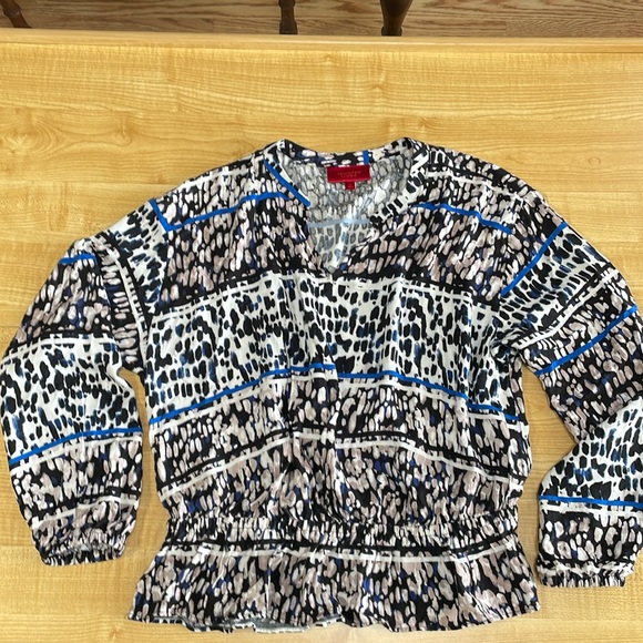 Tops - Jennifer Lopez blouse